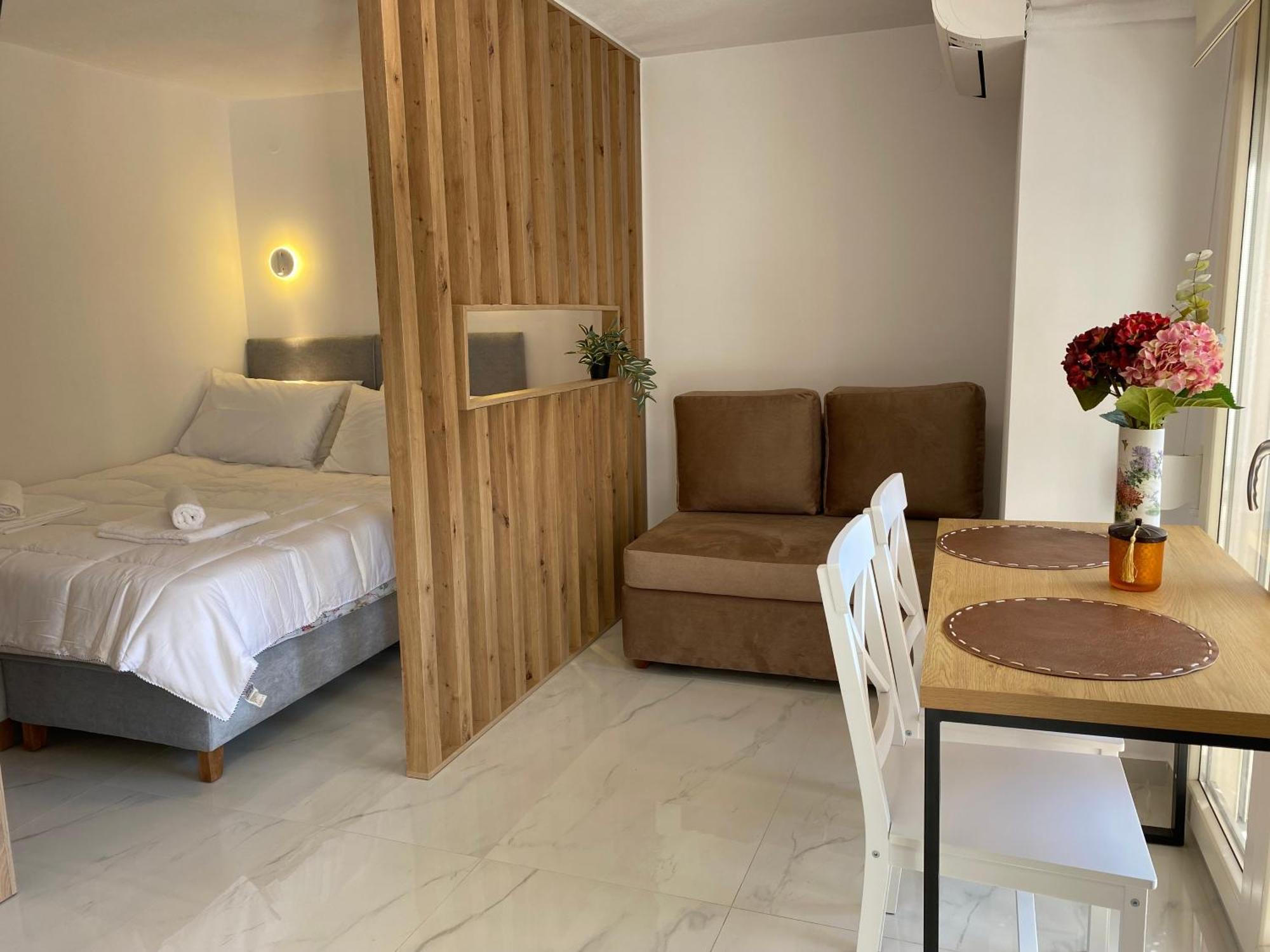 White Apartment Кавала Экстерьер фото