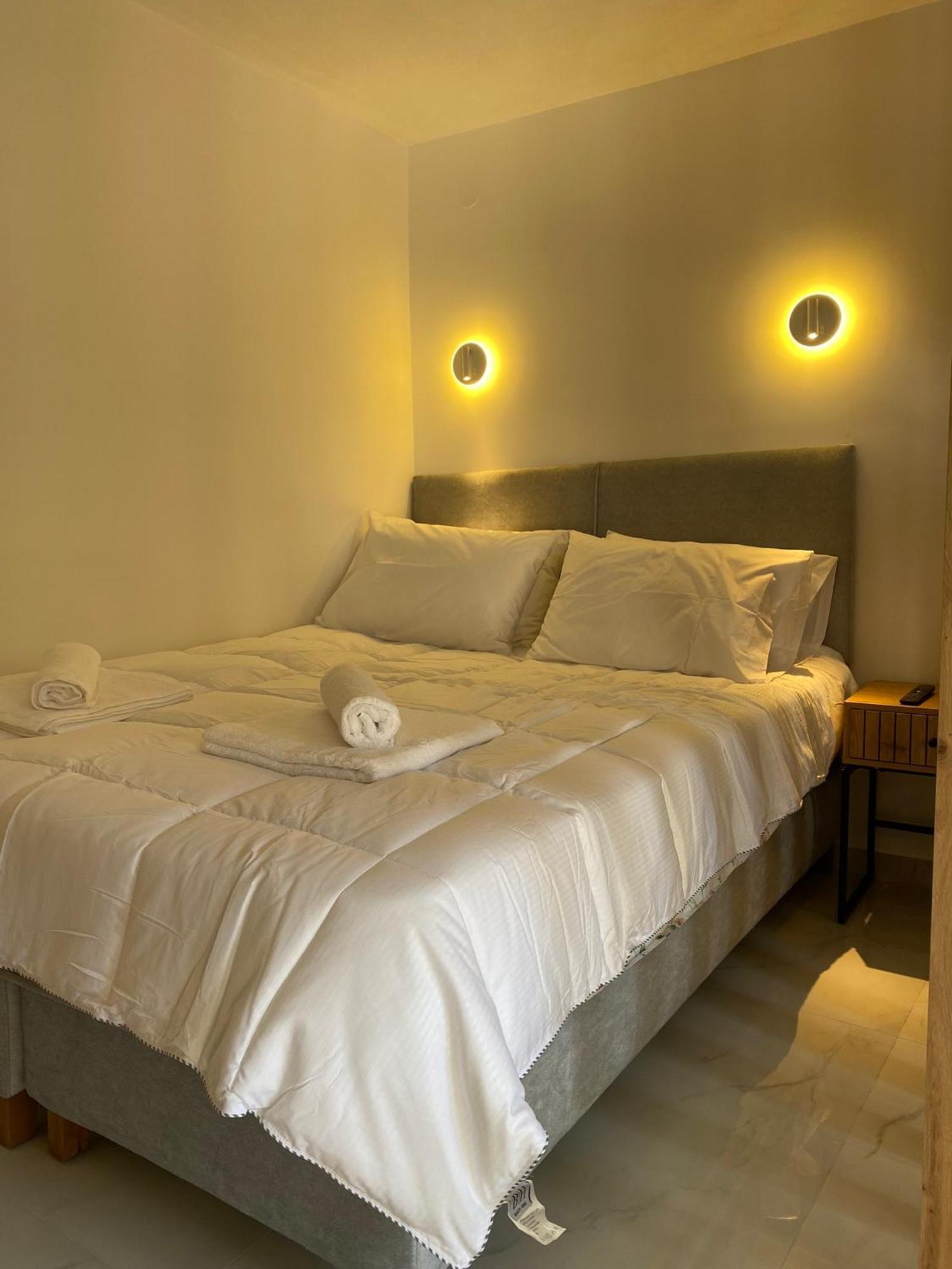 White Apartment Кавала Экстерьер фото
